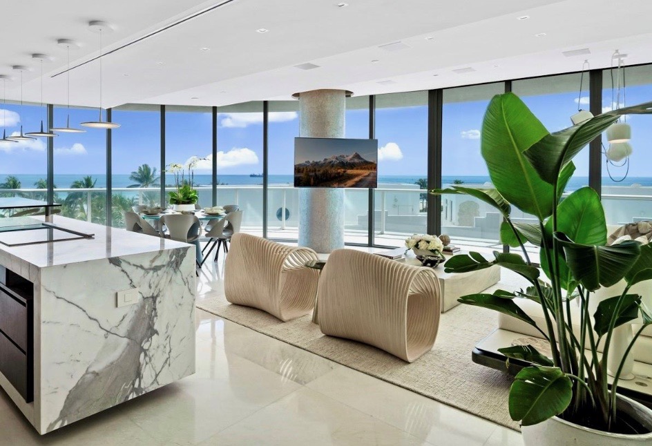 A Rare Opportunity to Own a Renovated Oceanfront Condo in South of Fifth